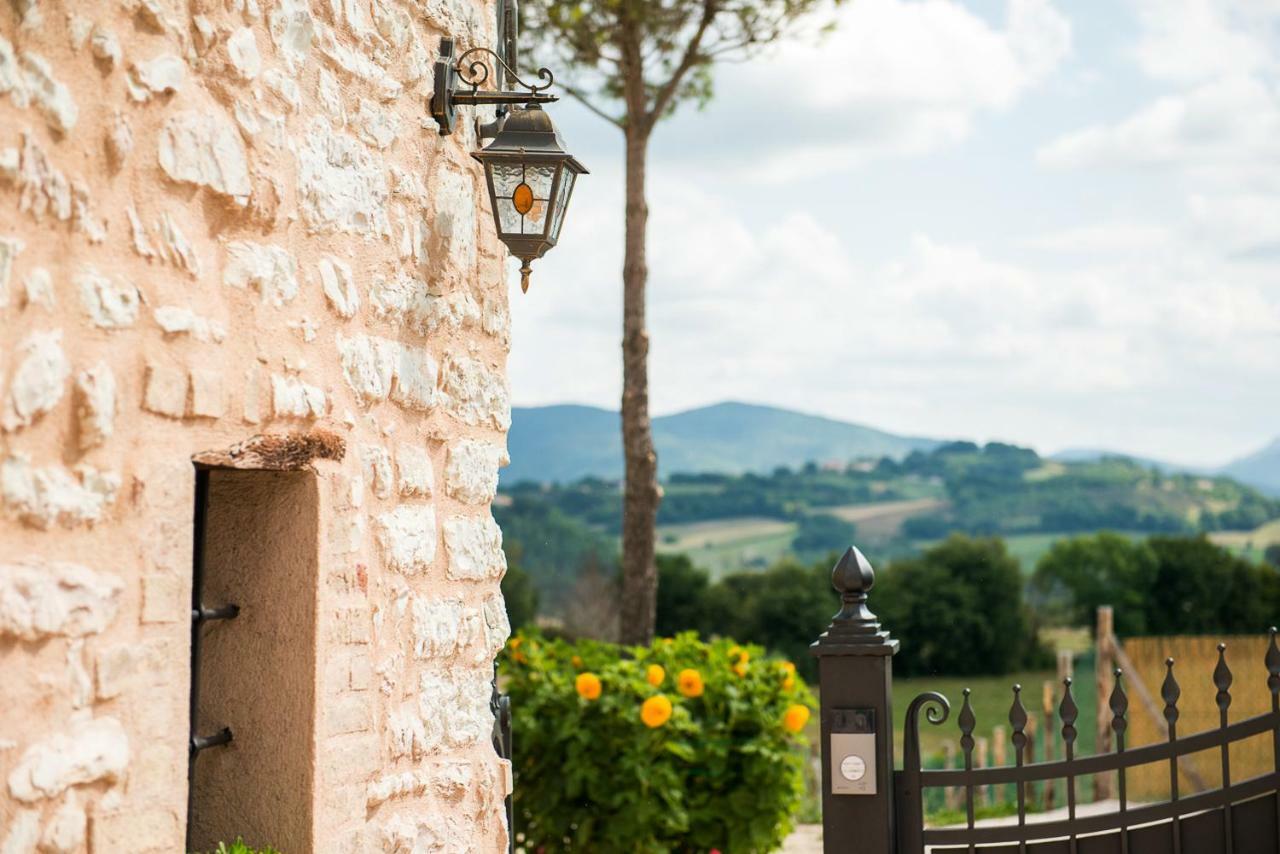 Ferienwohnung Casamenetto Vacanze Sassoferrato Exterior foto
